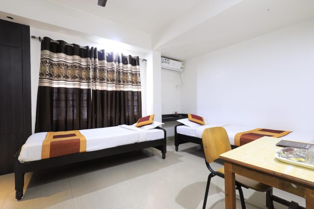 Hotel Rashmi Guwahati Dış mekan fotoğraf