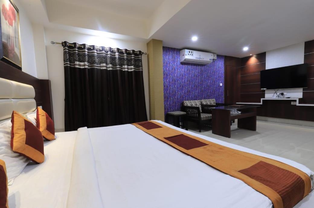 Hotel Rashmi Guwahati Dış mekan fotoğraf