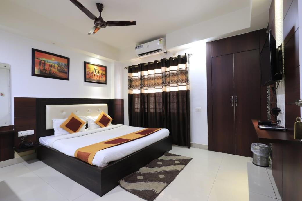 Hotel Rashmi Guwahati Dış mekan fotoğraf